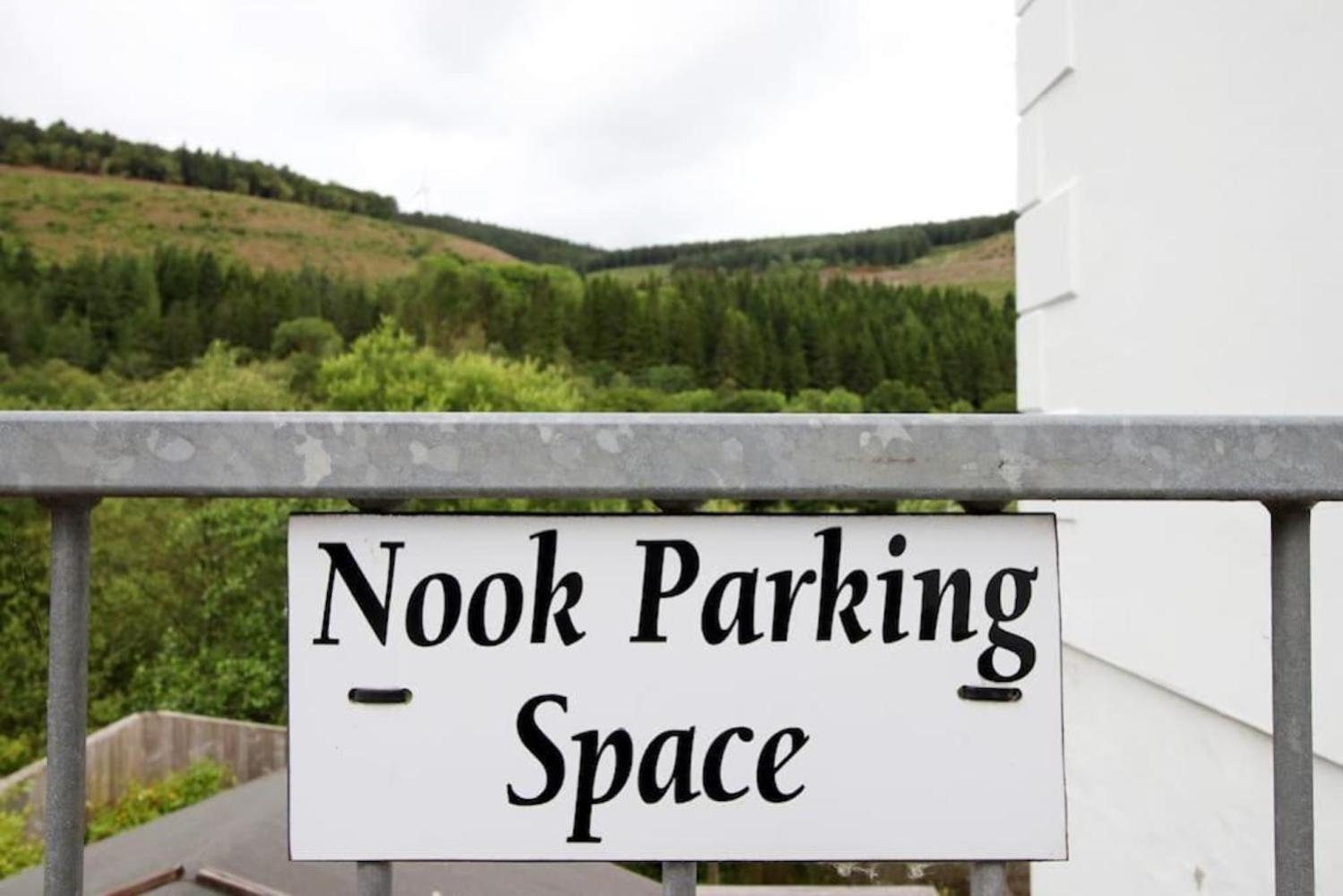 The Nook In The Afan Forest Bike Park By Staystaycations 포트탤벗 외부 사진